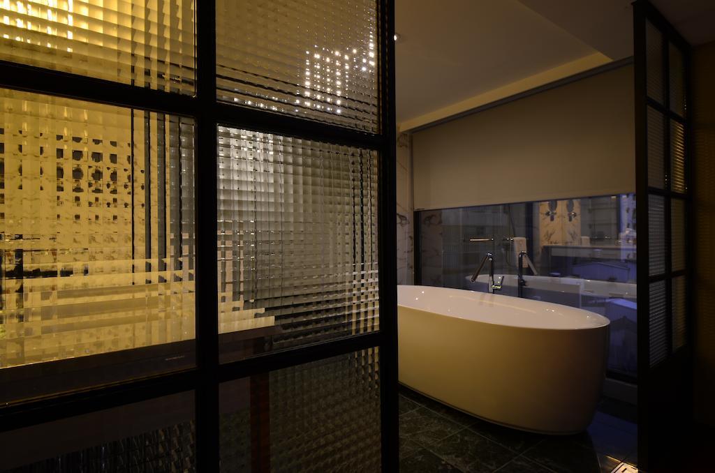 Reddot Hotel Đài Trung Ngoại thất bức ảnh
