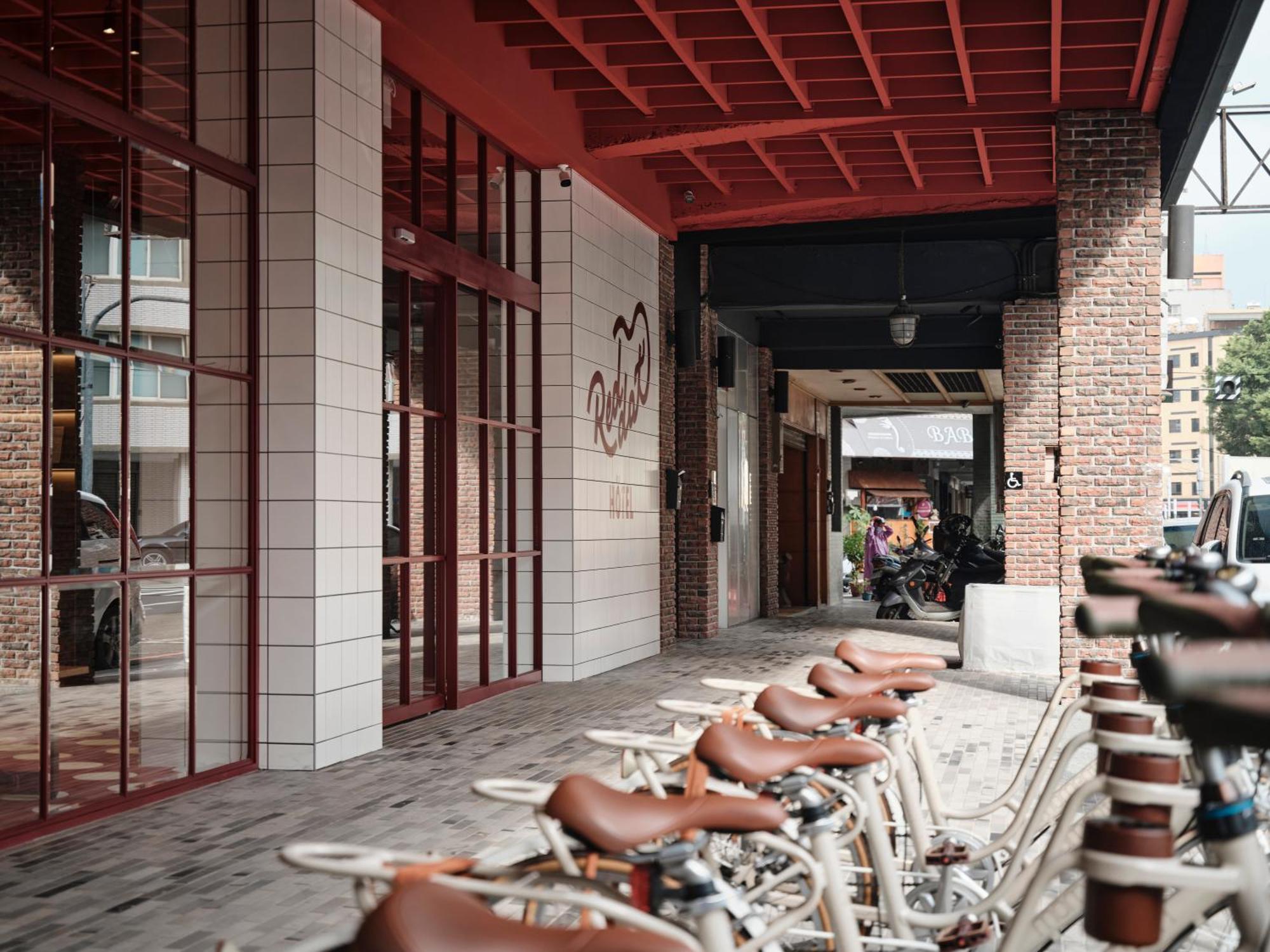 Reddot Hotel Đài Trung Ngoại thất bức ảnh