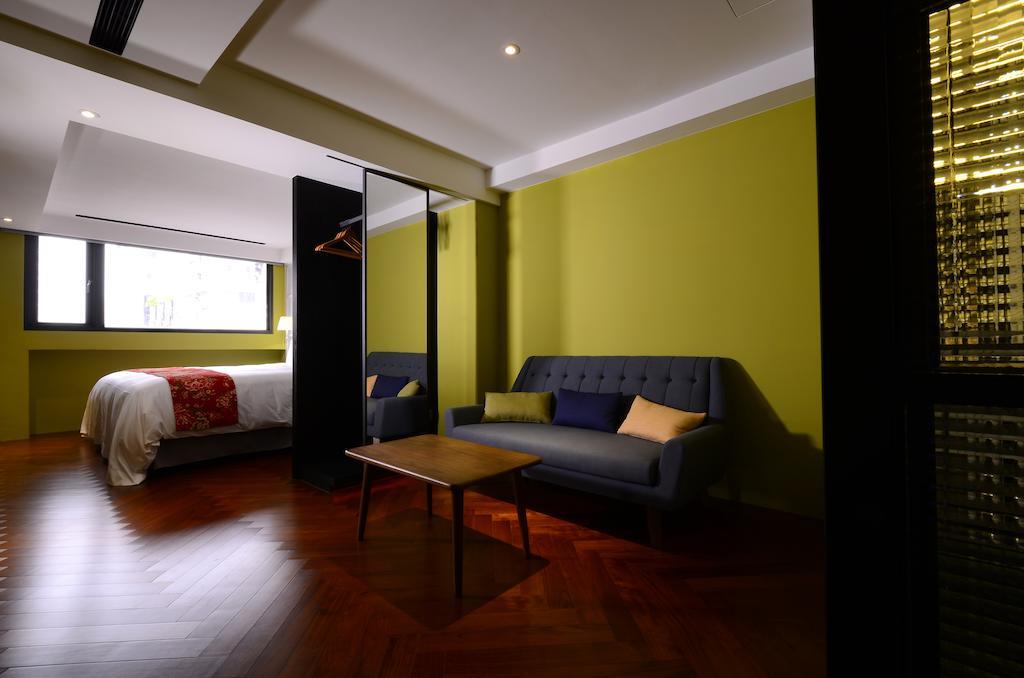 Reddot Hotel Đài Trung Ngoại thất bức ảnh